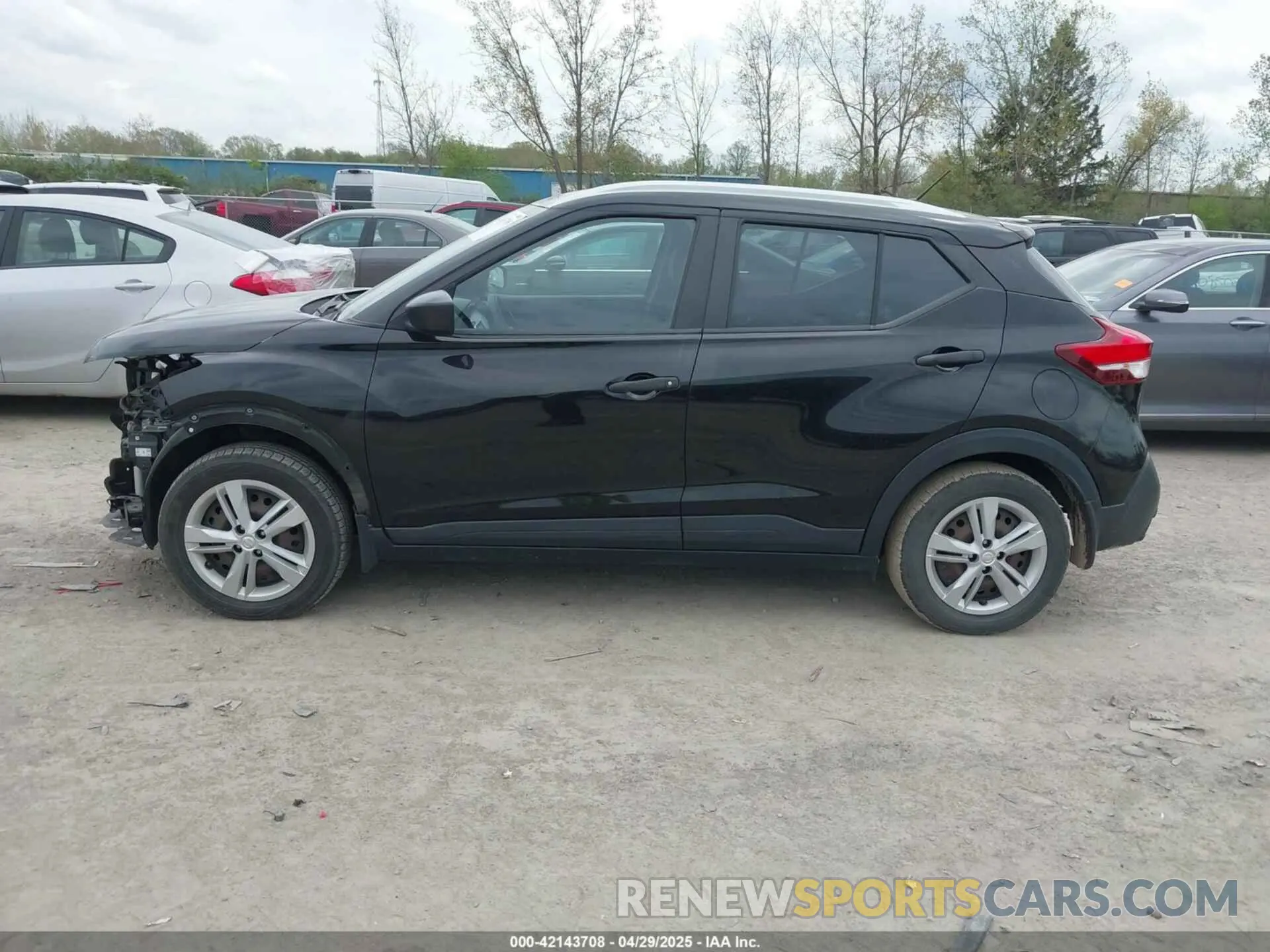 15 fotografías del automóvil dañado 3N1CP5CU2KL548725 NISSAN KICKS 2019