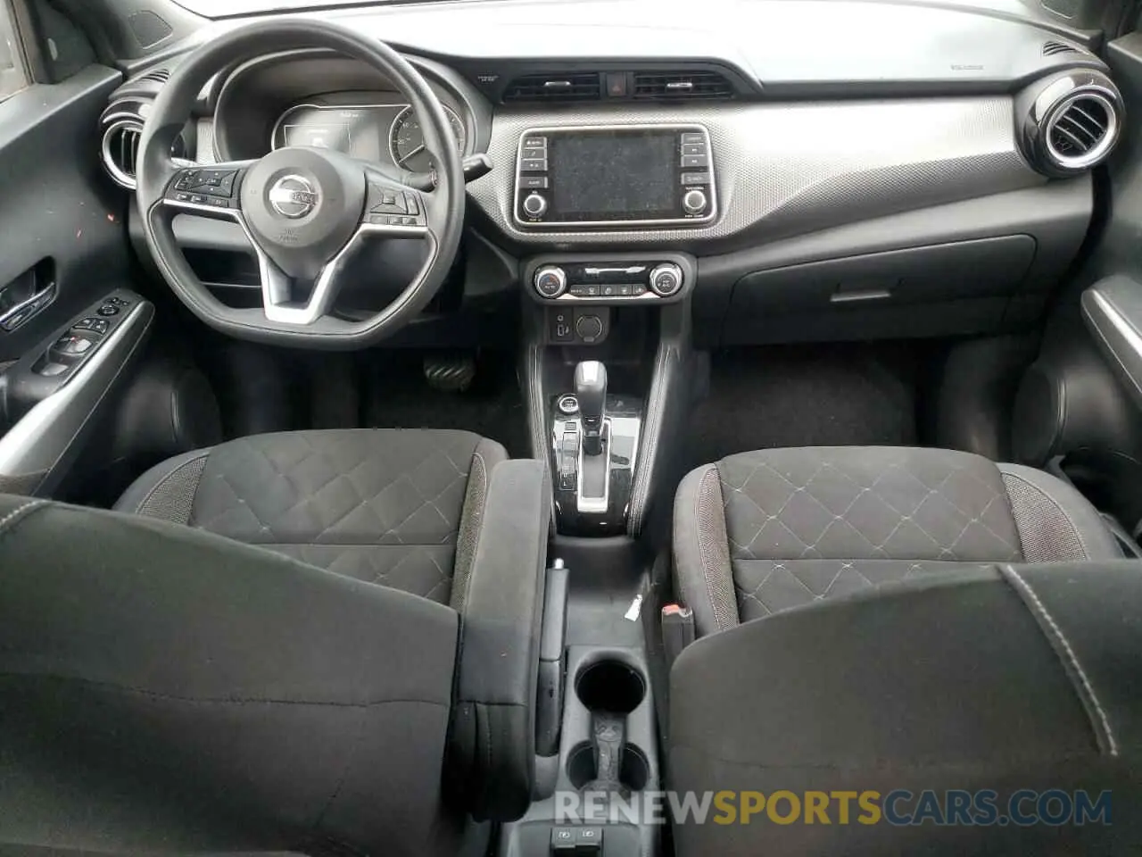 8 fotografías del automóvil dañado 3N1CP5CU2KL553374 NISSAN KICKS 2019