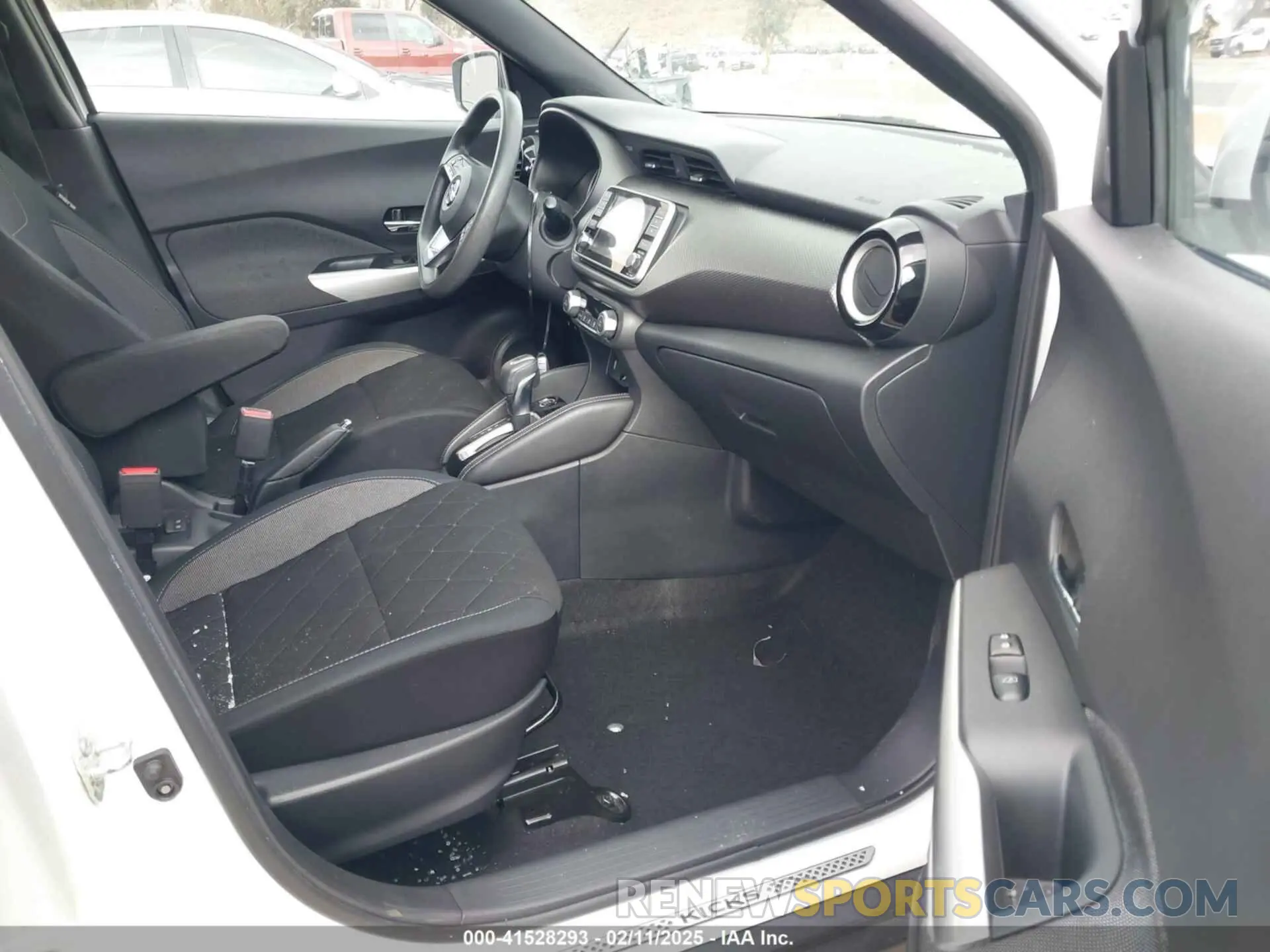 5 fotografías del automóvil dañado 3N1CP5CU2KL559112 NISSAN KICKS 2019