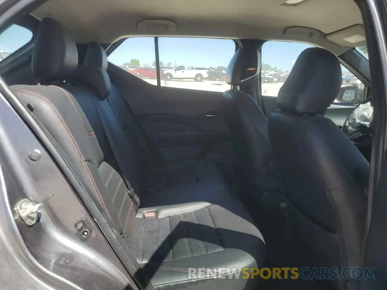 11 fotografías del automóvil dañado 3N1CP5CU2KL567453 NISSAN KICKS 2019