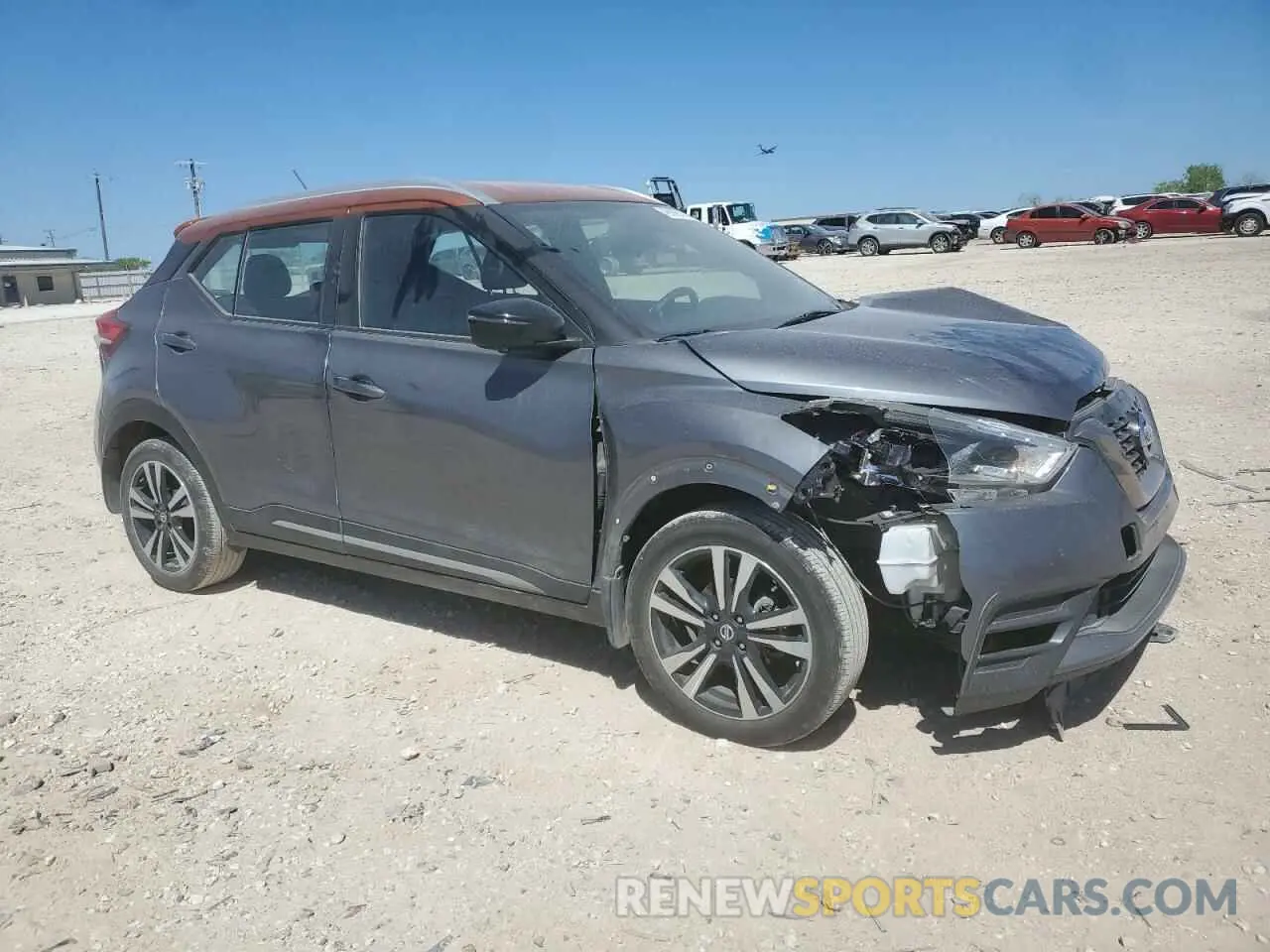 4 fotografías del automóvil dañado 3N1CP5CU2KL567453 NISSAN KICKS 2019