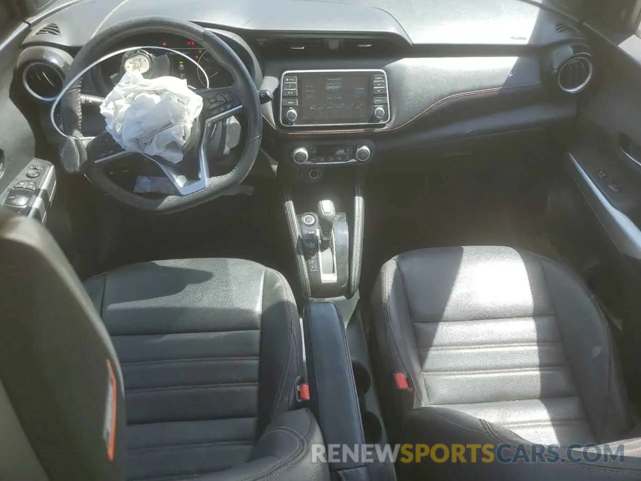 8 fotografías del automóvil dañado 3N1CP5CU2KL567453 NISSAN KICKS 2019