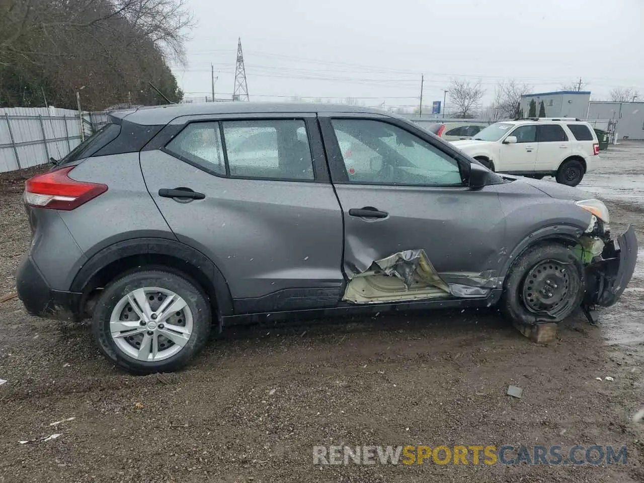 3 fotografías del automóvil dañado 3N1CP5CU3KL483237 NISSAN KICKS 2019