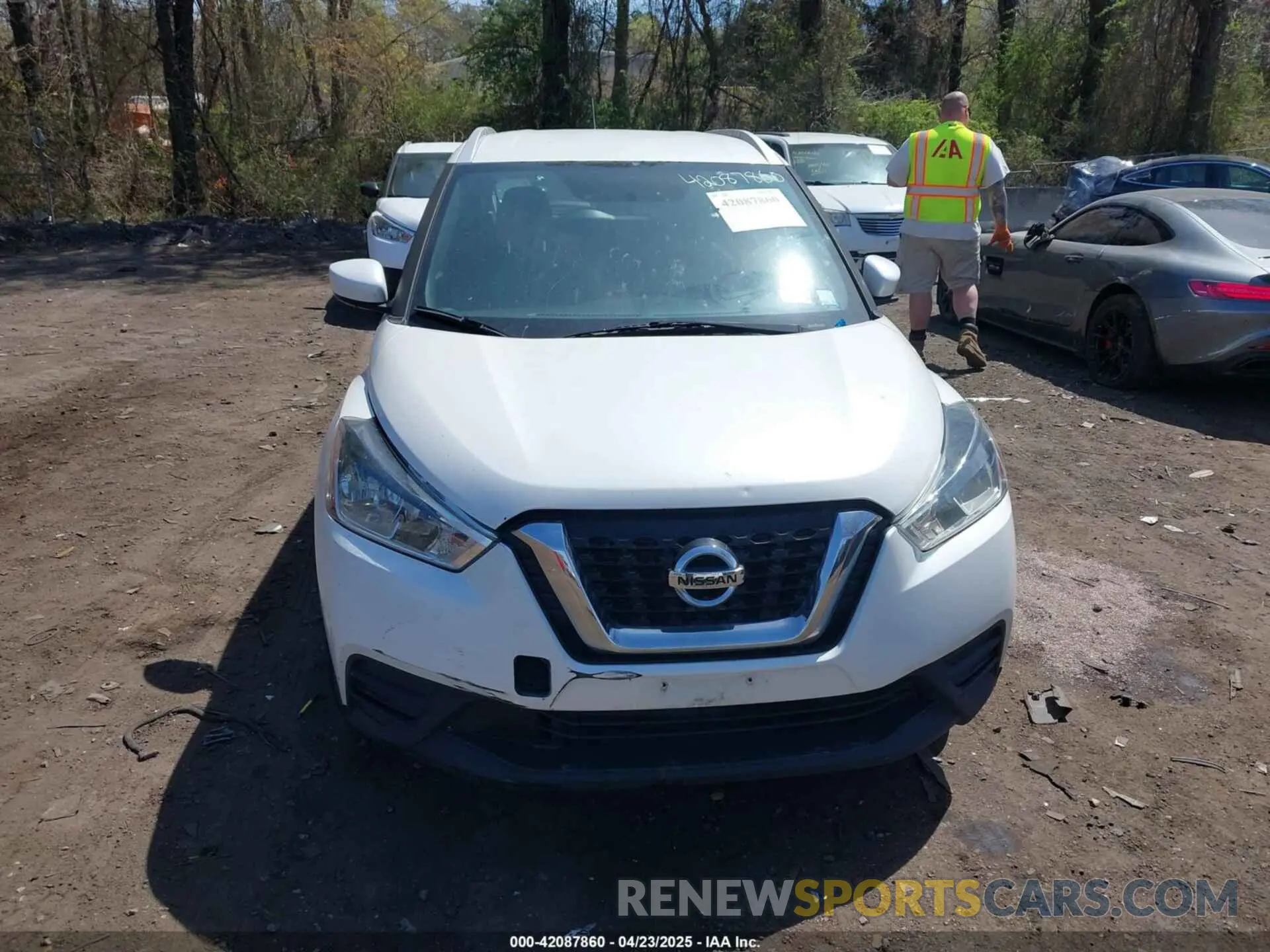 12 fotografías del automóvil dañado 3N1CP5CU3KL484582 NISSAN KICKS 2019