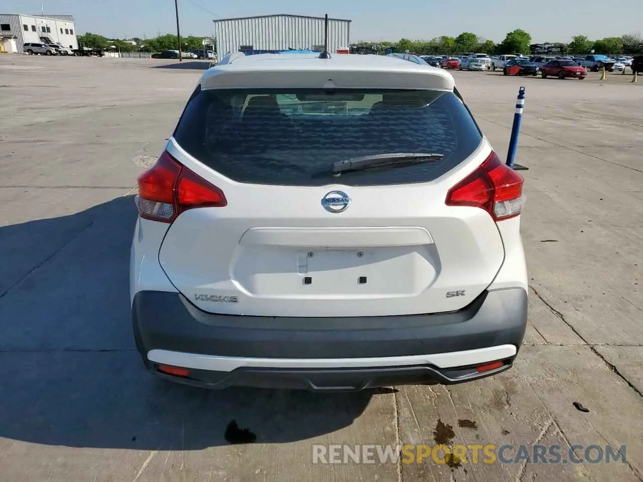 6 fotografías del automóvil dañado 3N1CP5CU3KL492133 NISSAN KICKS 2019