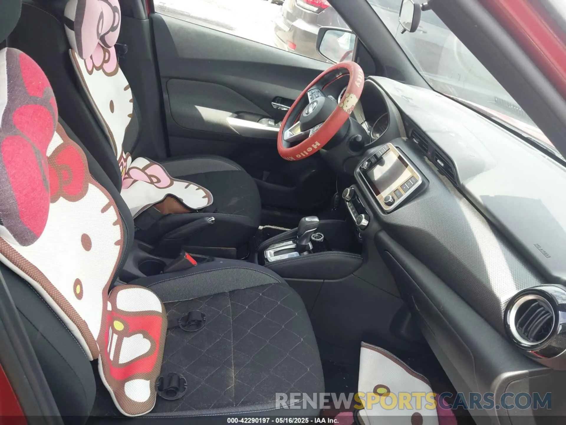 5 fotografías del automóvil dañado 3N1CP5CU3KL497400 NISSAN KICKS 2019