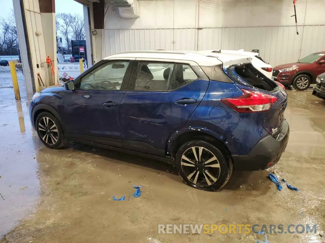 2 fotografías del automóvil dañado 3N1CP5CU3KL497879 NISSAN KICKS 2019