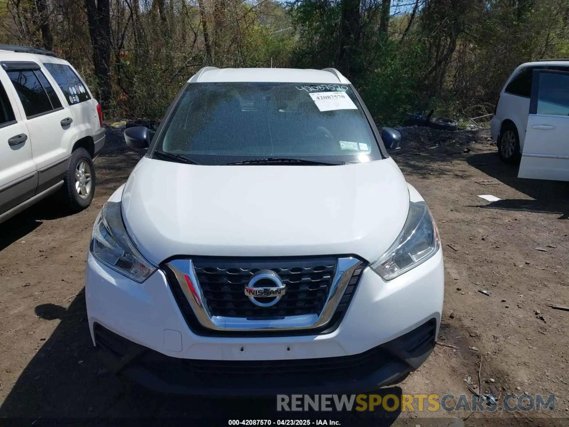 12 fotografías del automóvil dañado 3N1CP5CU3KL500277 NISSAN KICKS 2019