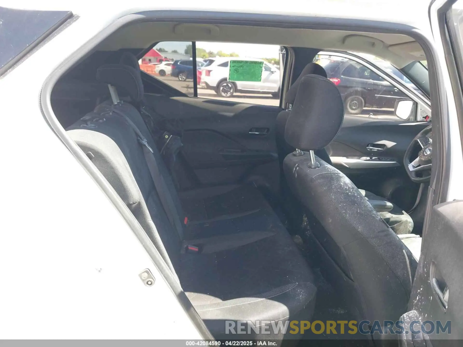 8 fotografías del automóvil dañado 3N1CP5CU3KL518777 NISSAN KICKS 2019