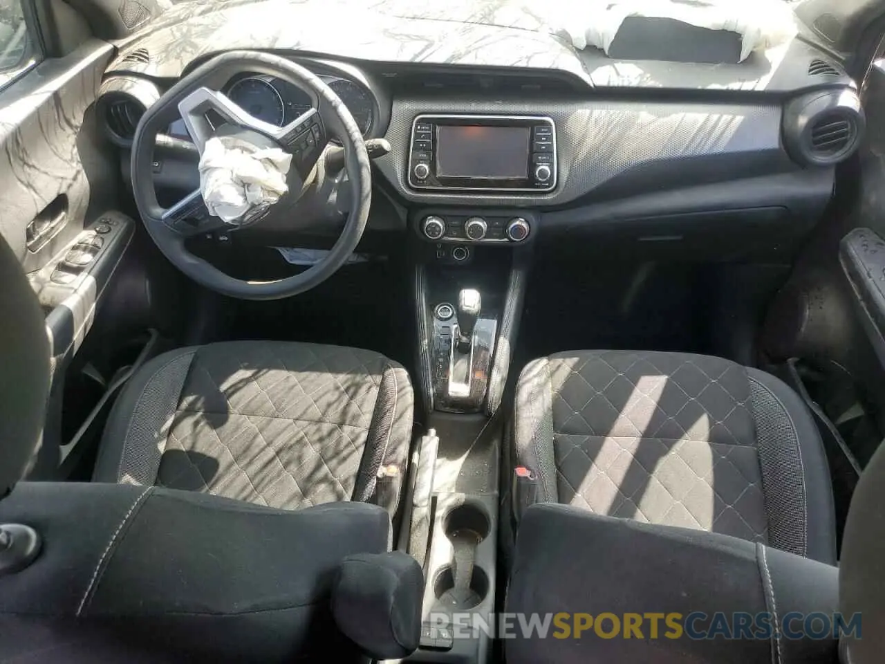 8 fotografías del automóvil dañado 3N1CP5CU3KL528984 NISSAN KICKS 2019