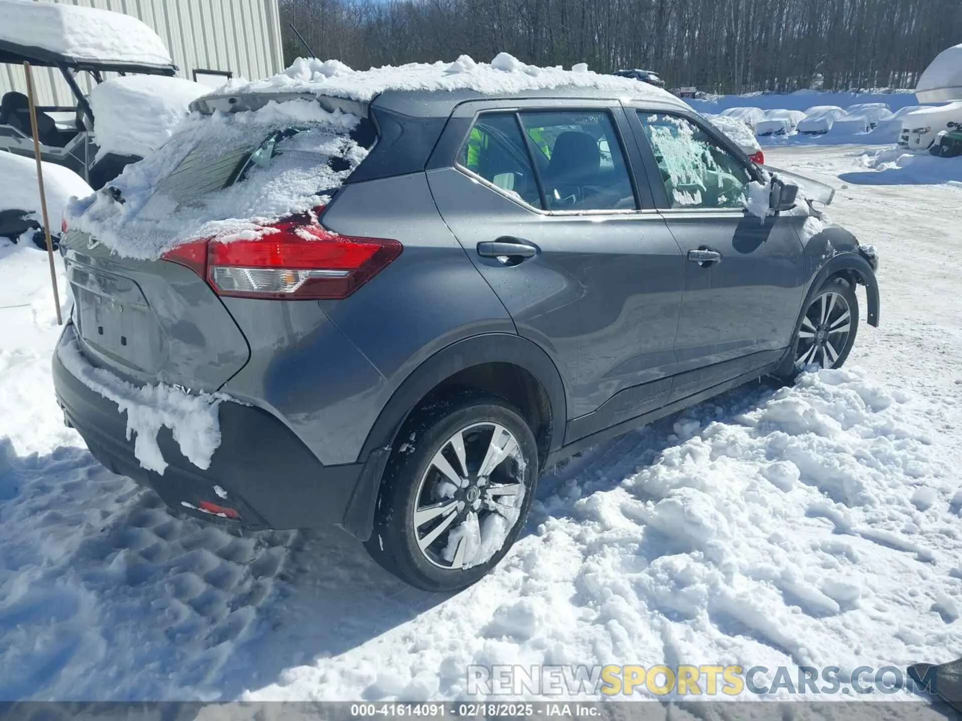 4 fotografías del automóvil dañado 3N1CP5CU3KL544005 NISSAN KICKS 2019