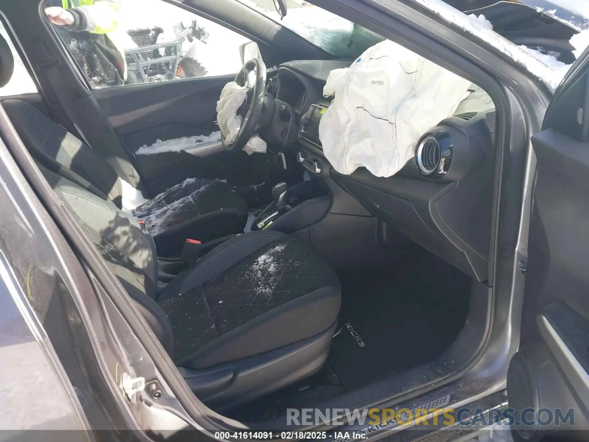 5 fotografías del automóvil dañado 3N1CP5CU3KL544005 NISSAN KICKS 2019