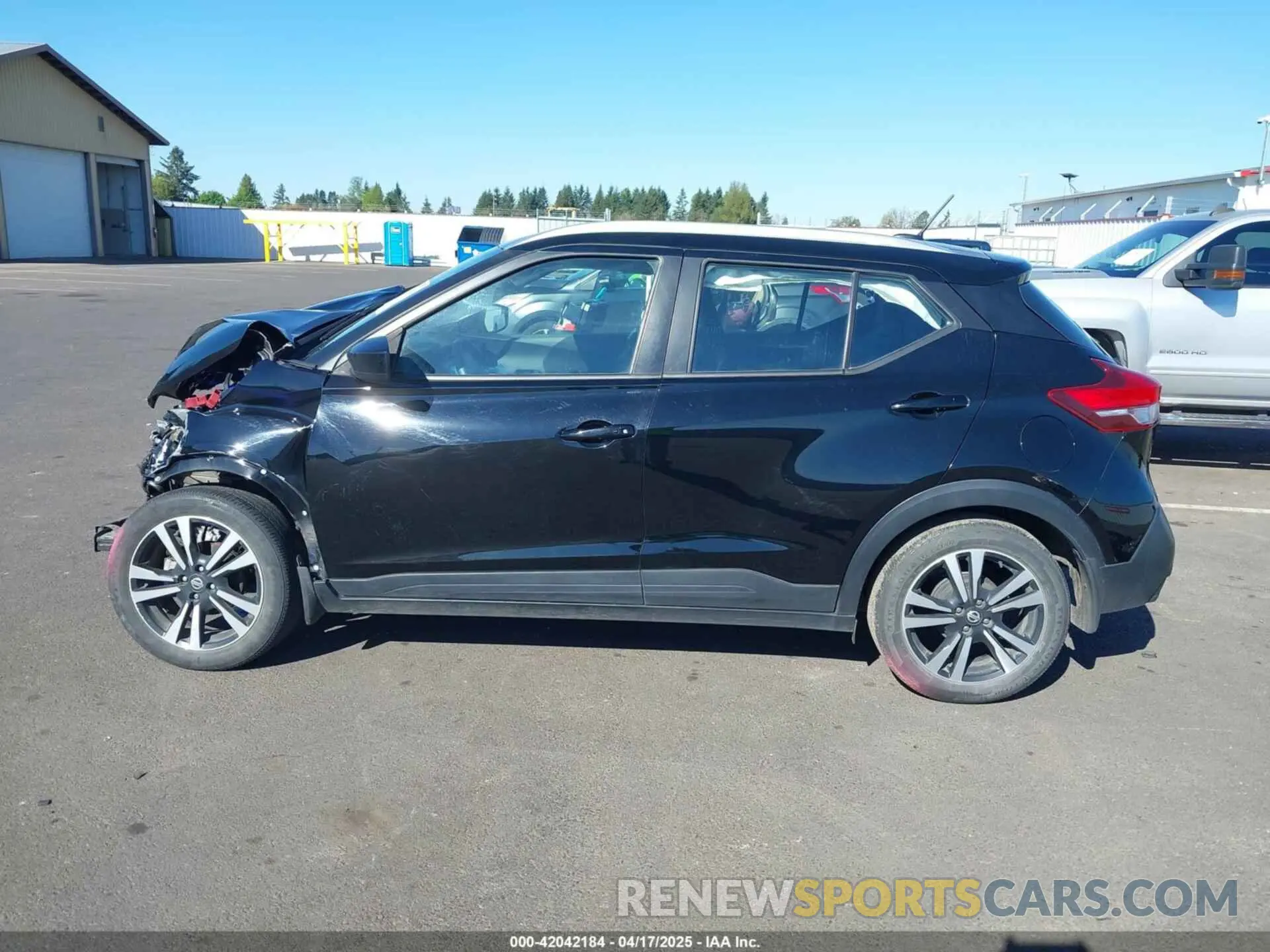 15 fotografías del automóvil dañado 3N1CP5CU4KL494389 NISSAN KICKS 2019