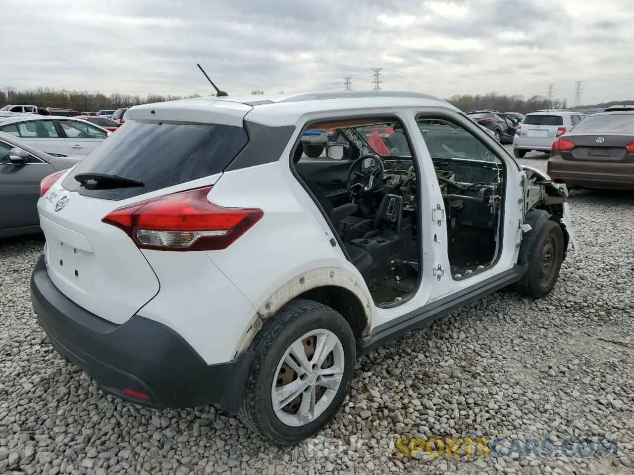 3 fotografías del automóvil dañado 3N1CP5CU4KL495705 NISSAN KICKS 2019