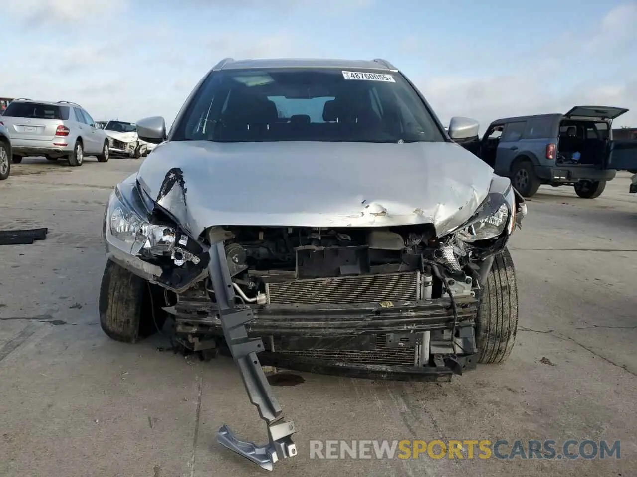 5 fotografías del automóvil dañado 3N1CP5CU4KL506153 NISSAN KICKS 2019