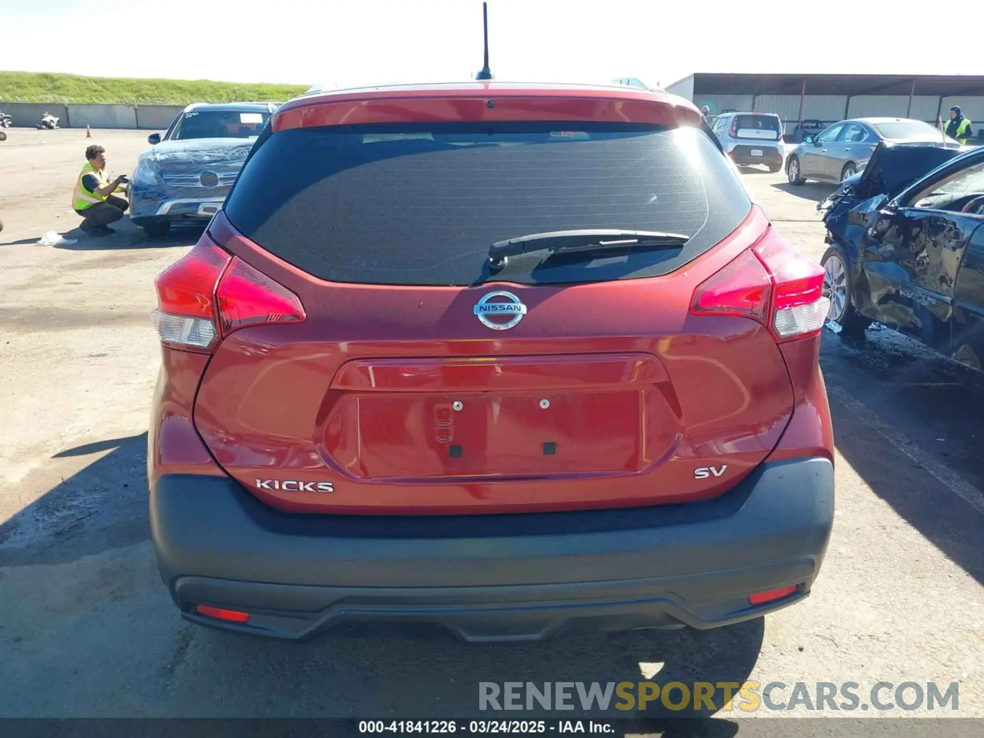 17 fotografías del automóvil dañado 3N1CP5CU4KL511255 NISSAN KICKS 2019