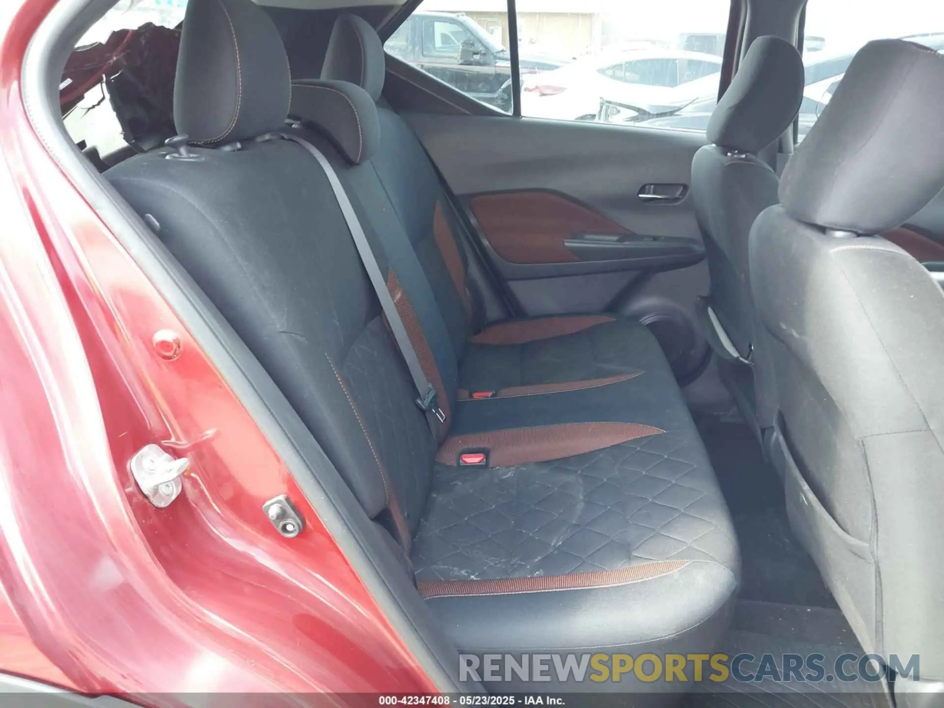 8 fotografías del automóvil dañado 3N1CP5CU4KL517640 NISSAN KICKS 2019