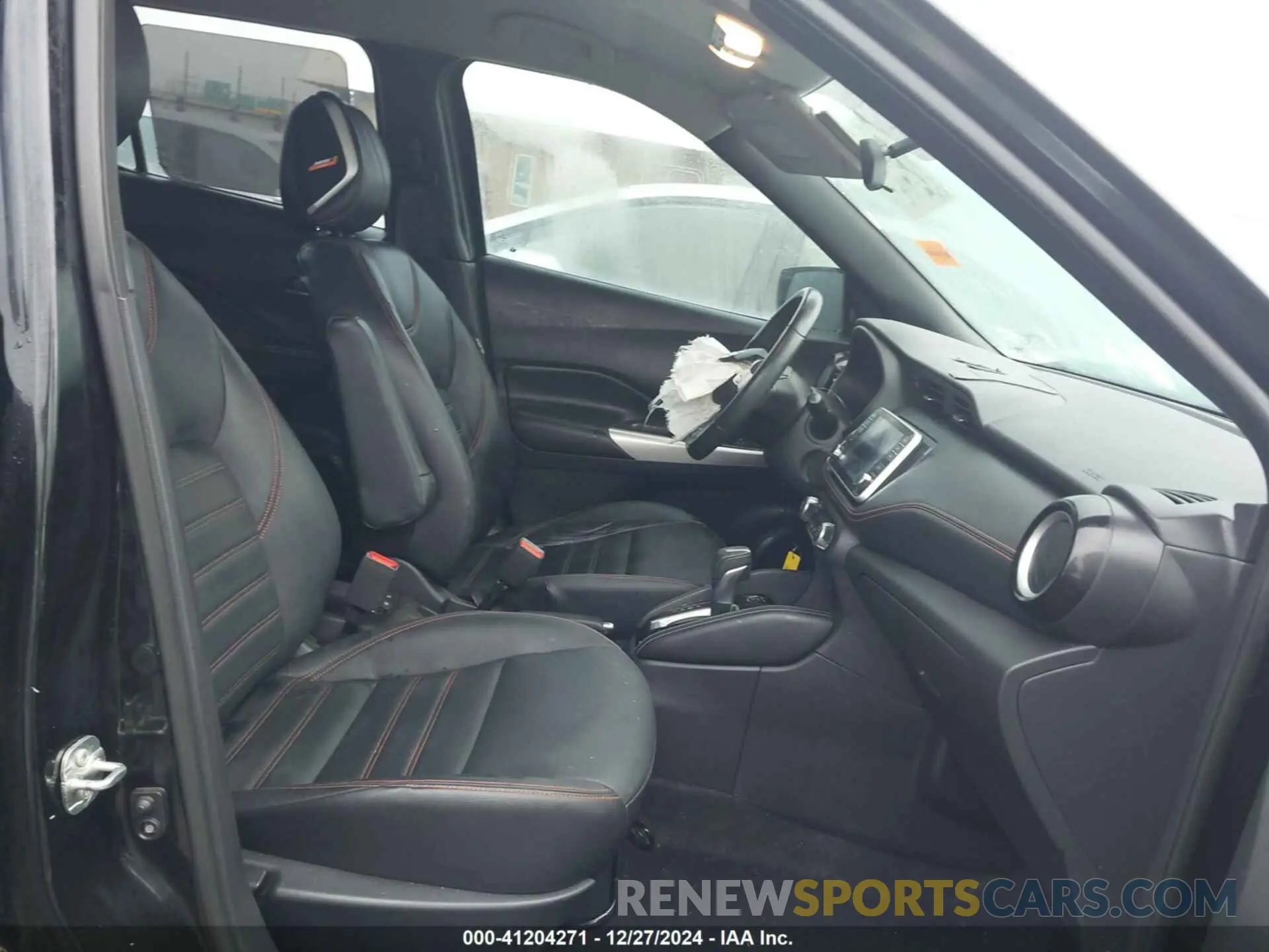 5 fotografías del automóvil dañado 3N1CP5CU4KL550153 NISSAN KICKS 2019