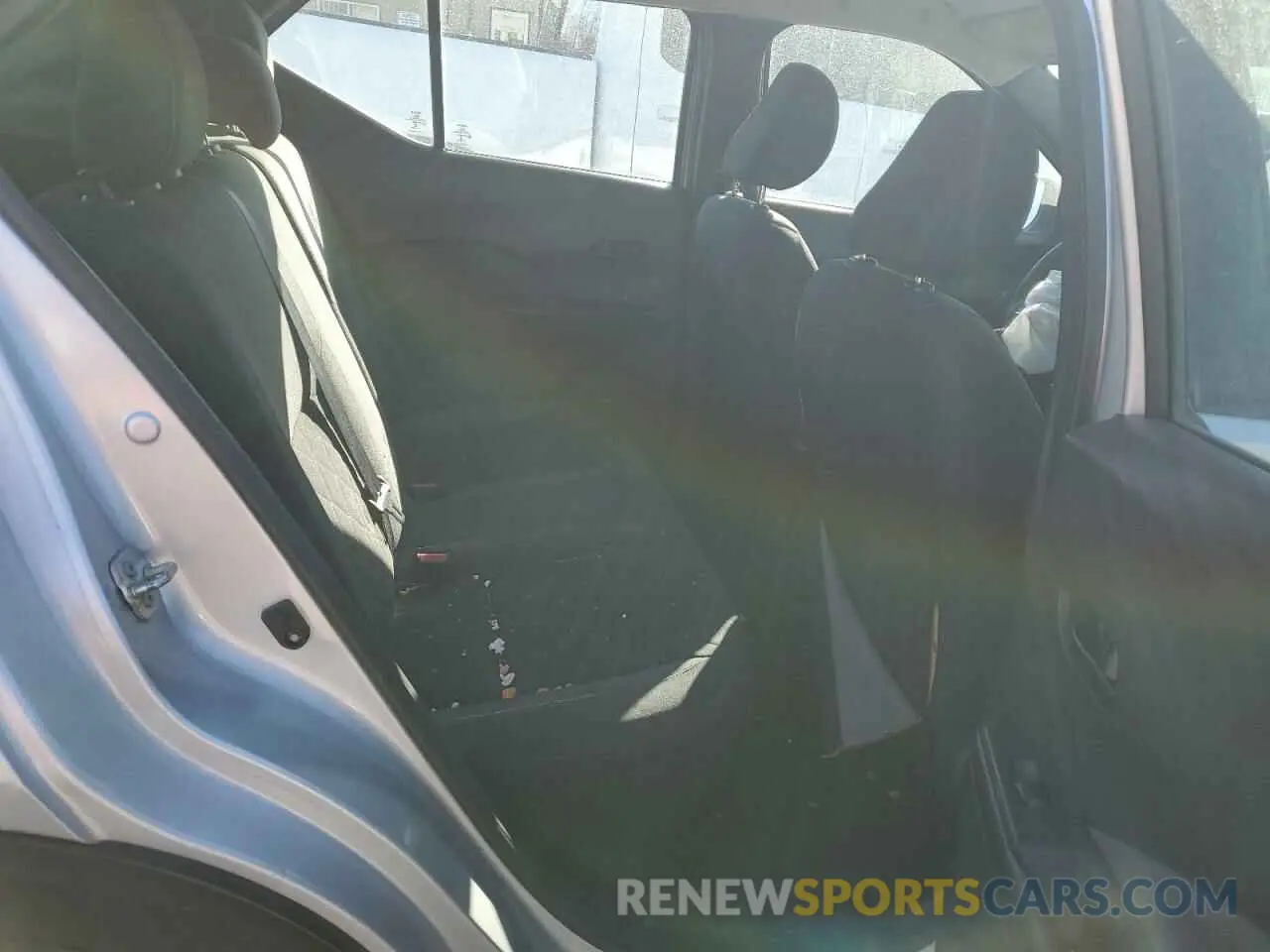 10 fotografías del automóvil dañado 3N1CP5CU4KL566255 NISSAN KICKS 2019