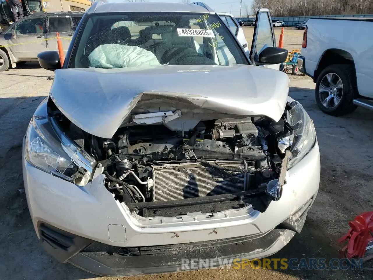 11 fotografías del automóvil dañado 3N1CP5CU4KL566255 NISSAN KICKS 2019