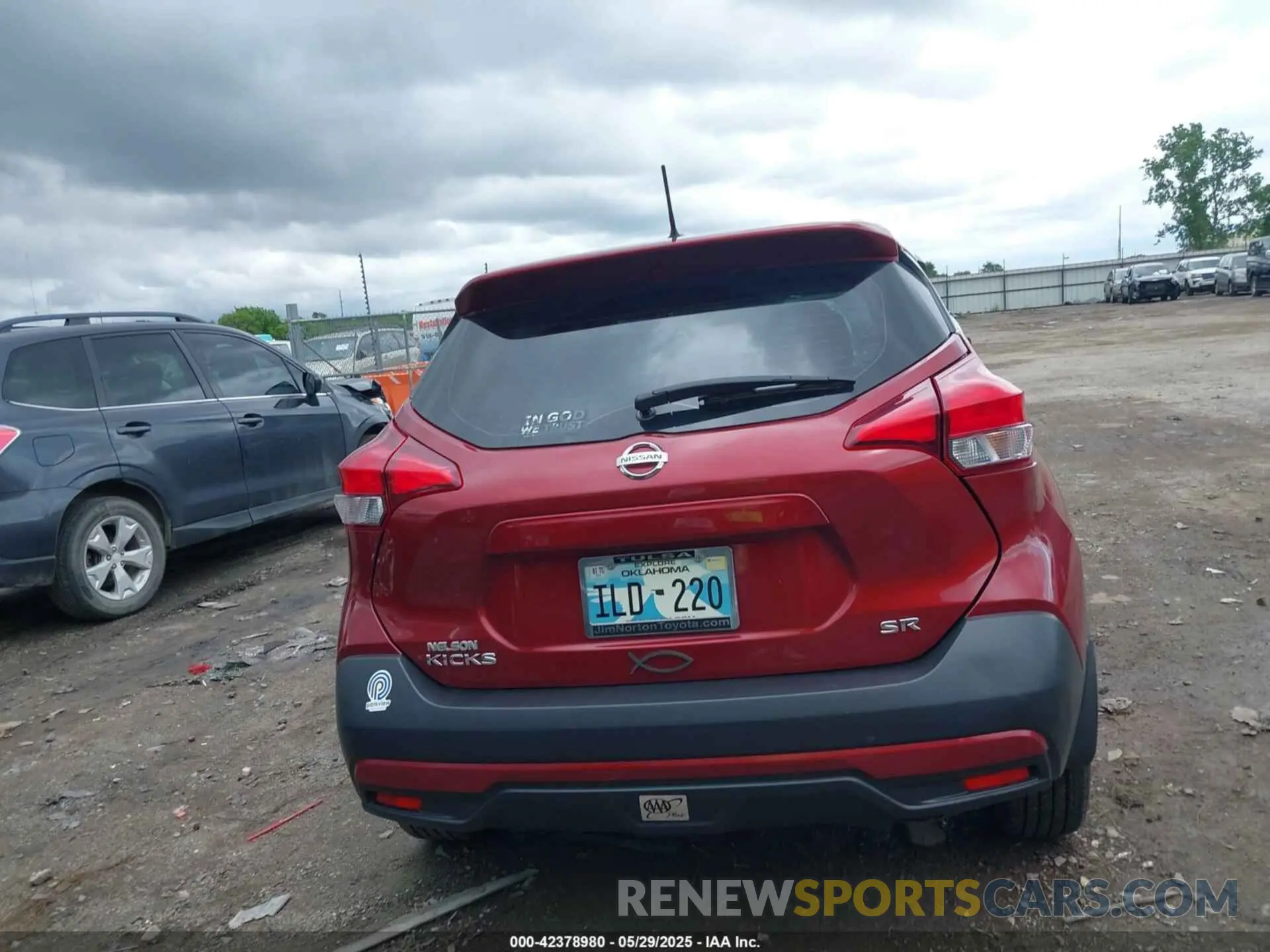 17 fotografías del automóvil dañado 3N1CP5CU5KL482008 NISSAN KICKS 2019
