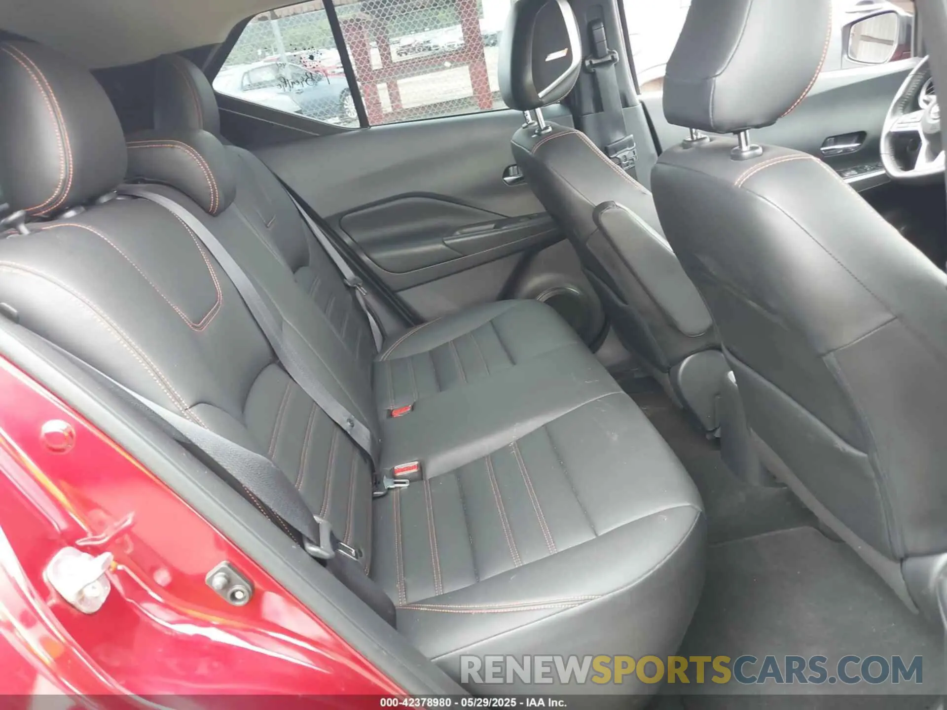 8 fotografías del automóvil dañado 3N1CP5CU5KL482008 NISSAN KICKS 2019