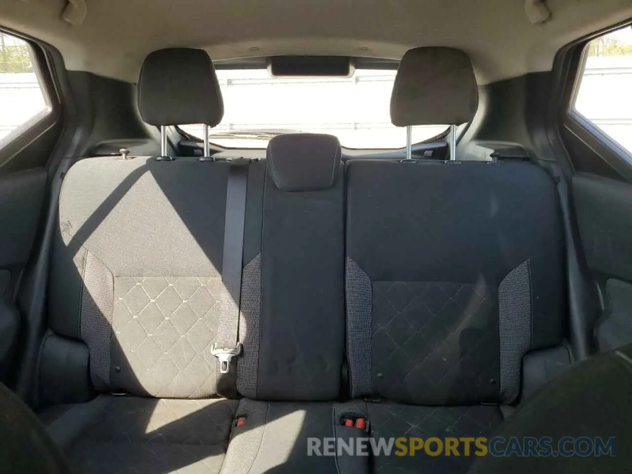 10 fotografías del automóvil dañado 3N1CP5CU5KL483109 NISSAN KICKS 2019