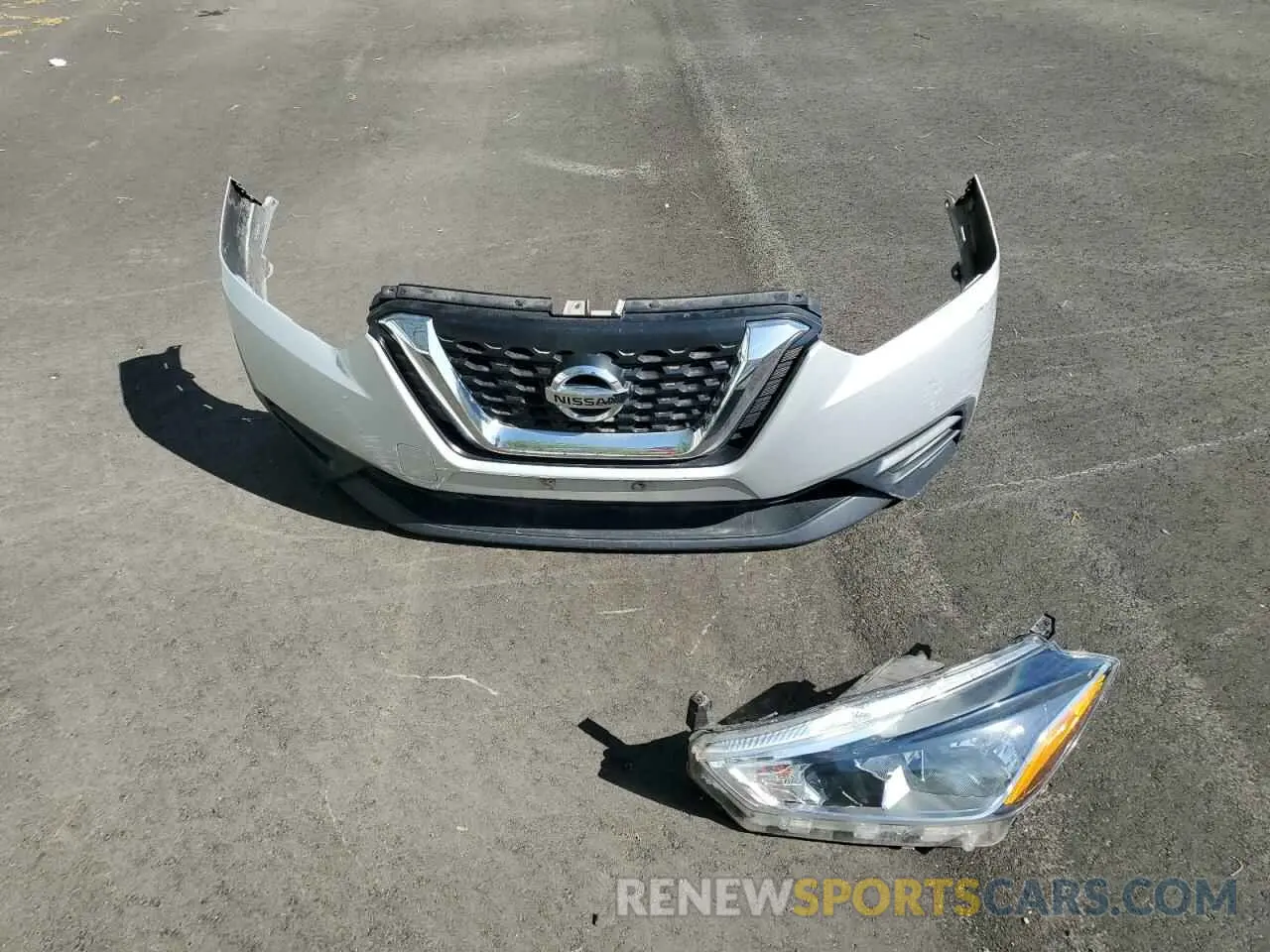 13 fotografías del automóvil dañado 3N1CP5CU5KL483109 NISSAN KICKS 2019