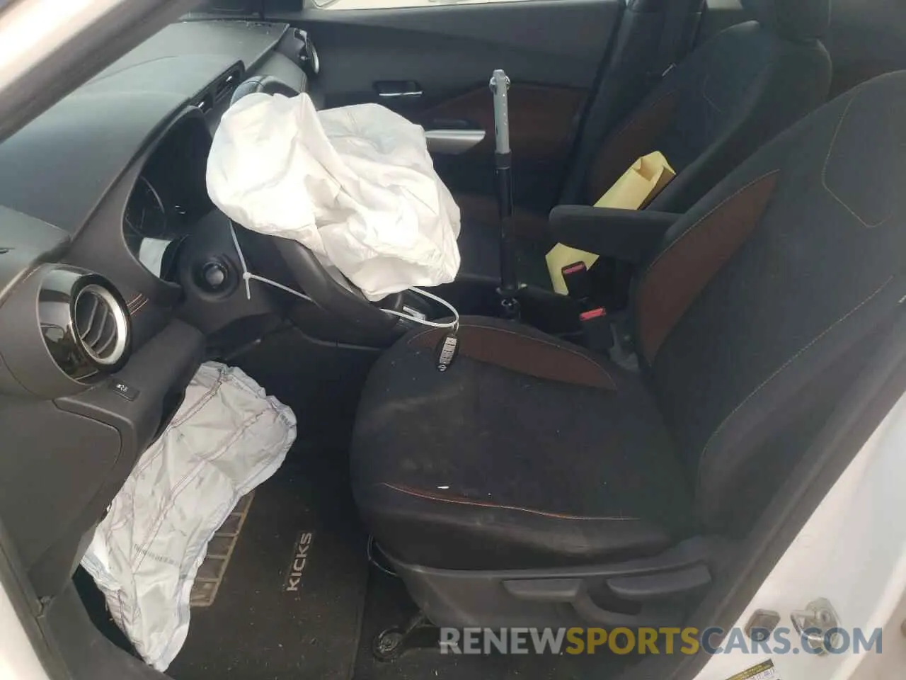 7 fotografías del automóvil dañado 3N1CP5CU5KL483319 NISSAN KICKS 2019