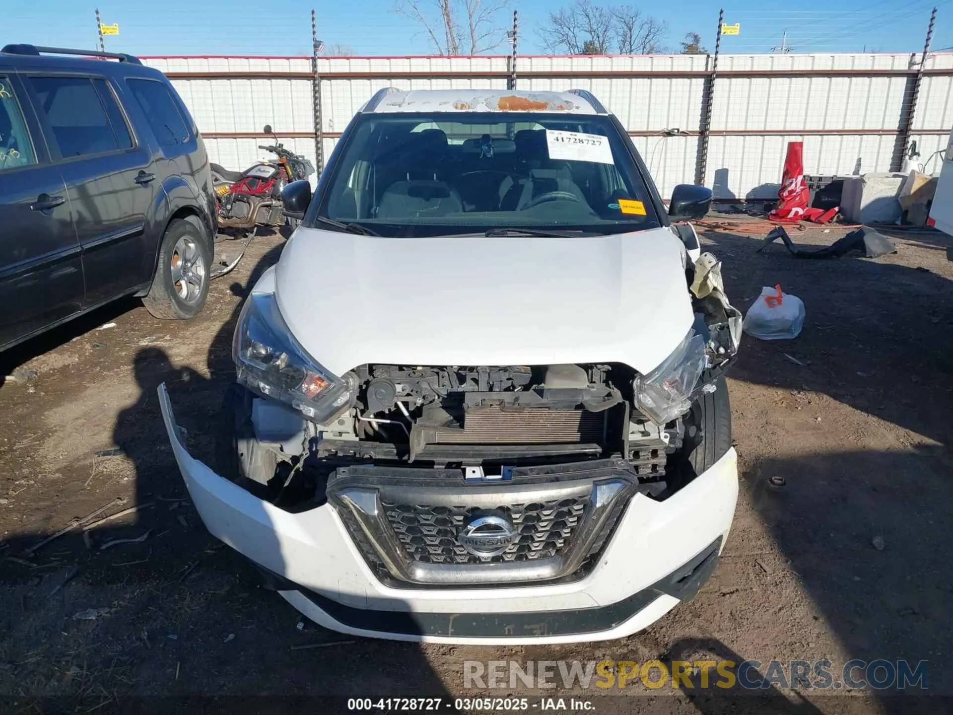 12 fotografías del automóvil dañado 3N1CP5CU5KL509370 NISSAN KICKS 2019