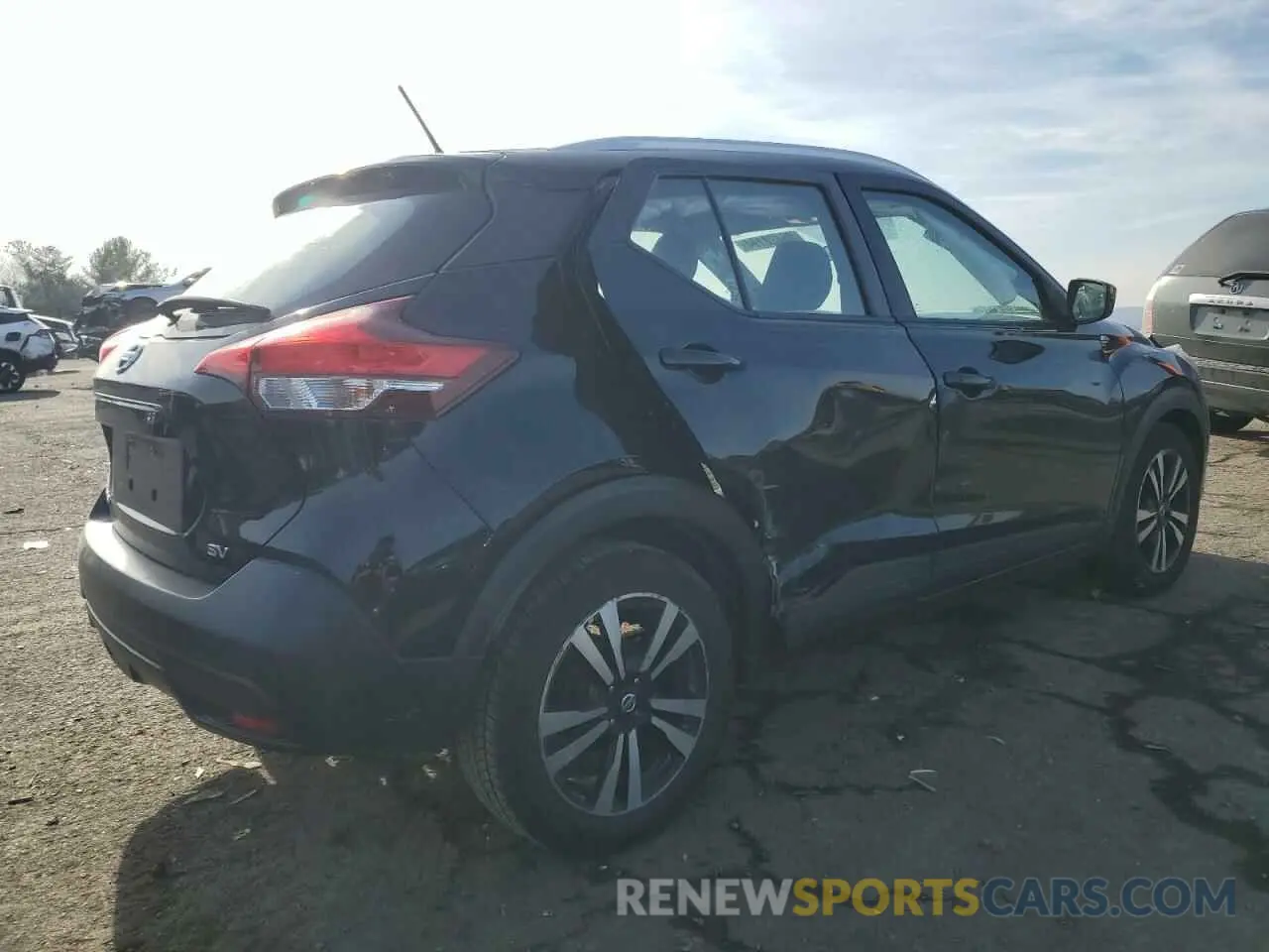 3 fotografías del automóvil dañado 3N1CP5CU6KL524346 NISSAN KICKS 2019
