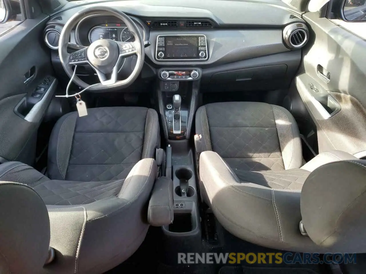 8 fotografías del automóvil dañado 3N1CP5CU6KL524346 NISSAN KICKS 2019
