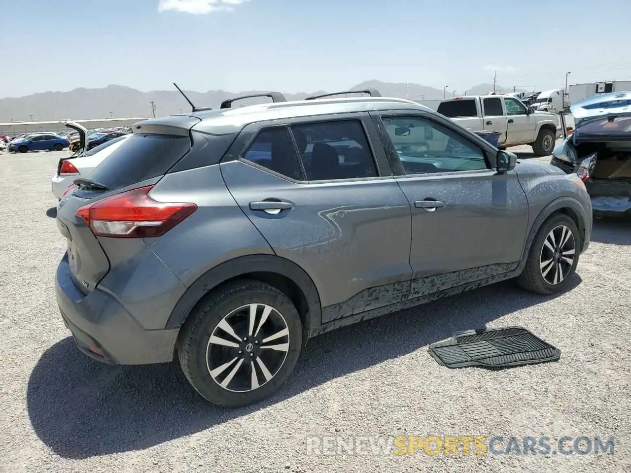 3 fotografías del automóvil dañado 3N1CP5CU6KL529630 NISSAN KICKS 2019