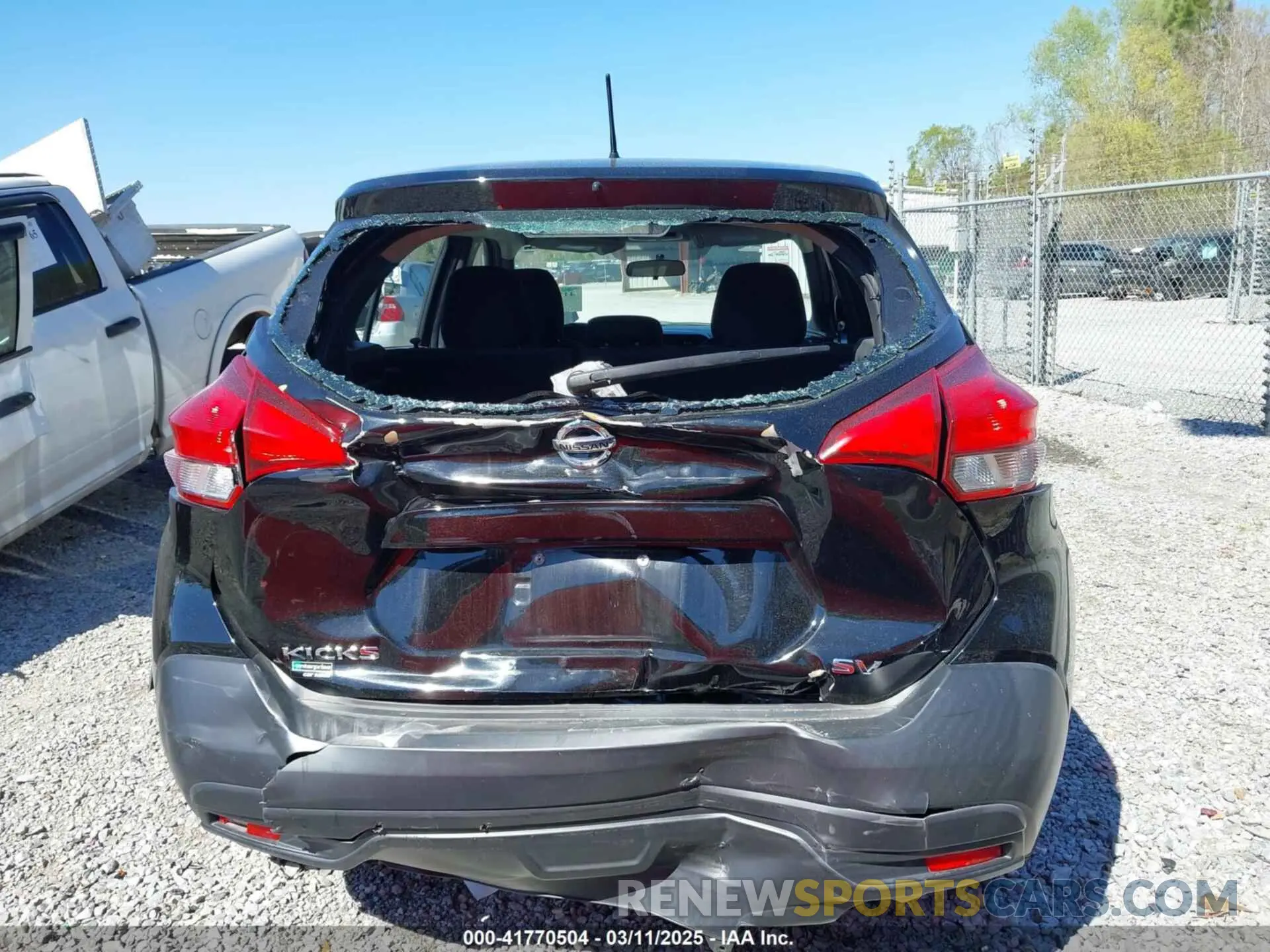 17 fotografías del automóvil dañado 3N1CP5CU6KL531202 NISSAN KICKS 2019
