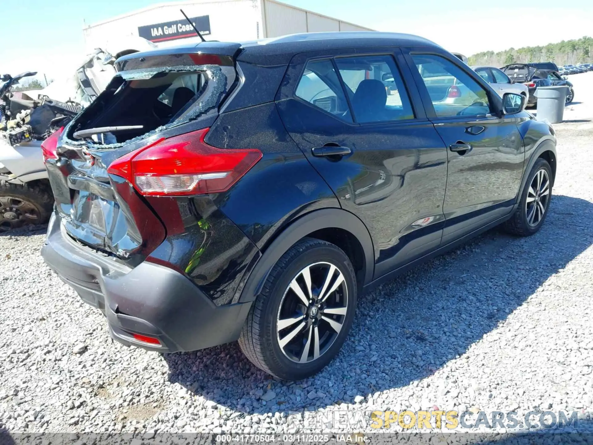 4 fotografías del automóvil dañado 3N1CP5CU6KL531202 NISSAN KICKS 2019