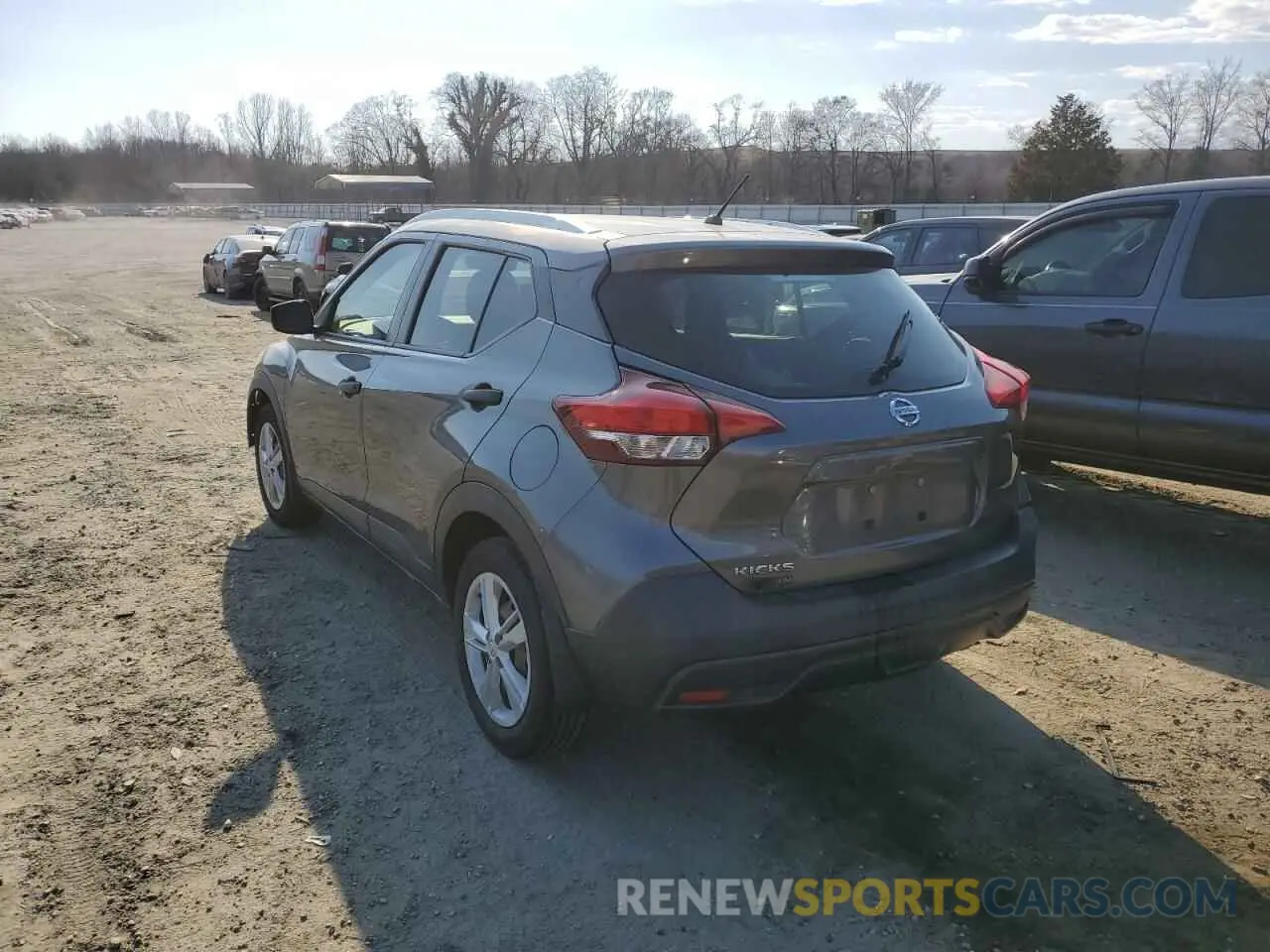 2 fotografías del automóvil dañado 3N1CP5CU6KL534679 NISSAN KICKS 2019