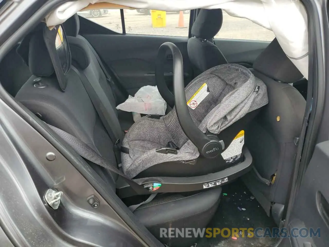 11 fotografías del automóvil dañado 3N1CP5CU7KL489087 NISSAN KICKS 2019