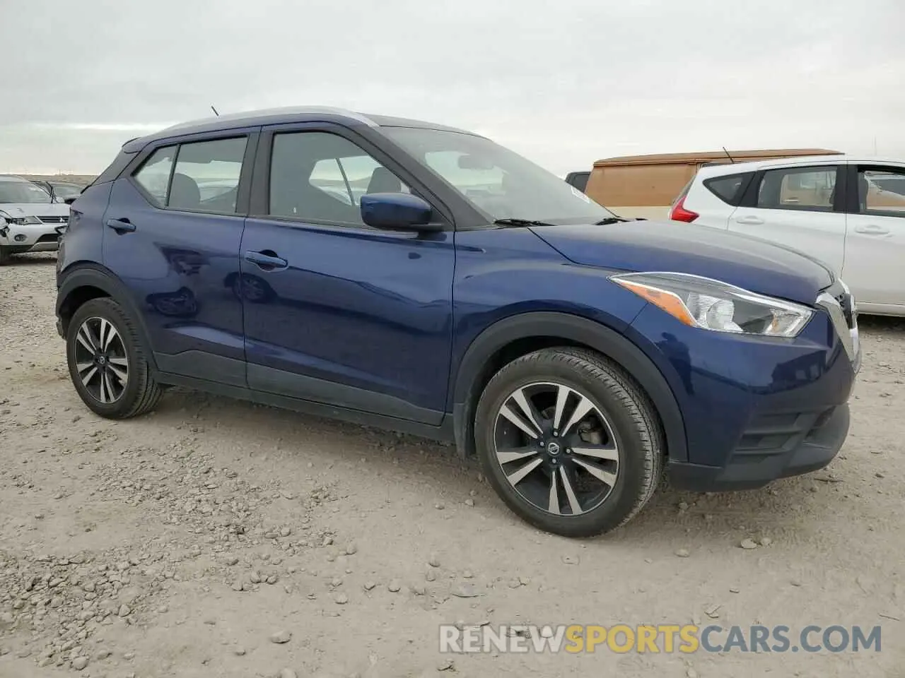 4 fotografías del automóvil dañado 3N1CP5CU7KL506616 NISSAN KICKS 2019