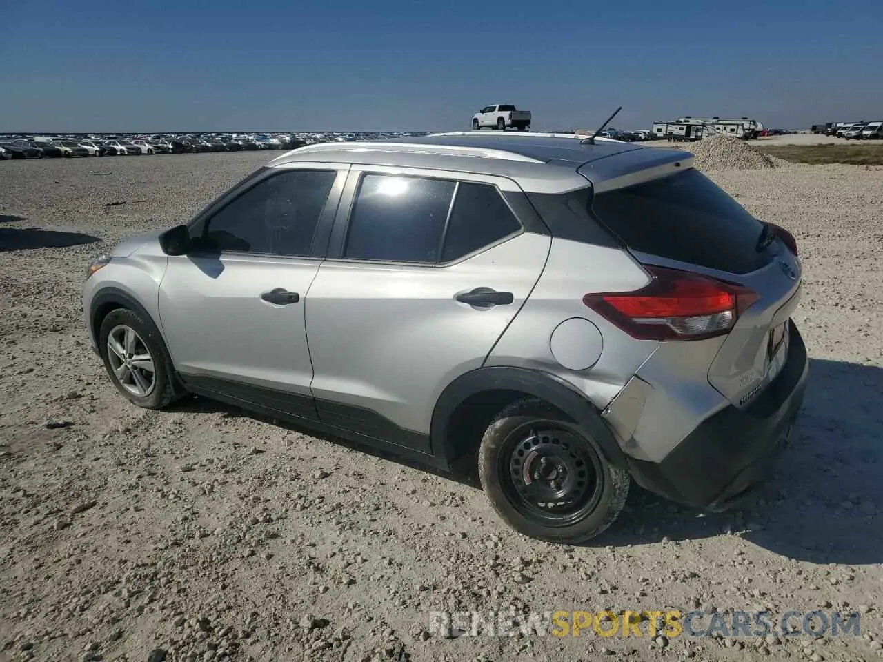 2 fotografías del automóvil dañado 3N1CP5CU7KL543908 NISSAN KICKS 2019