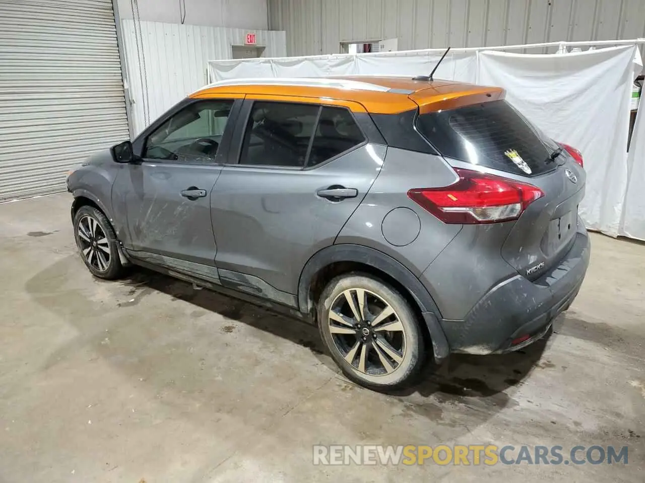 2 fotografías del automóvil dañado 3N1CP5CU7KL546372 NISSAN KICKS 2019