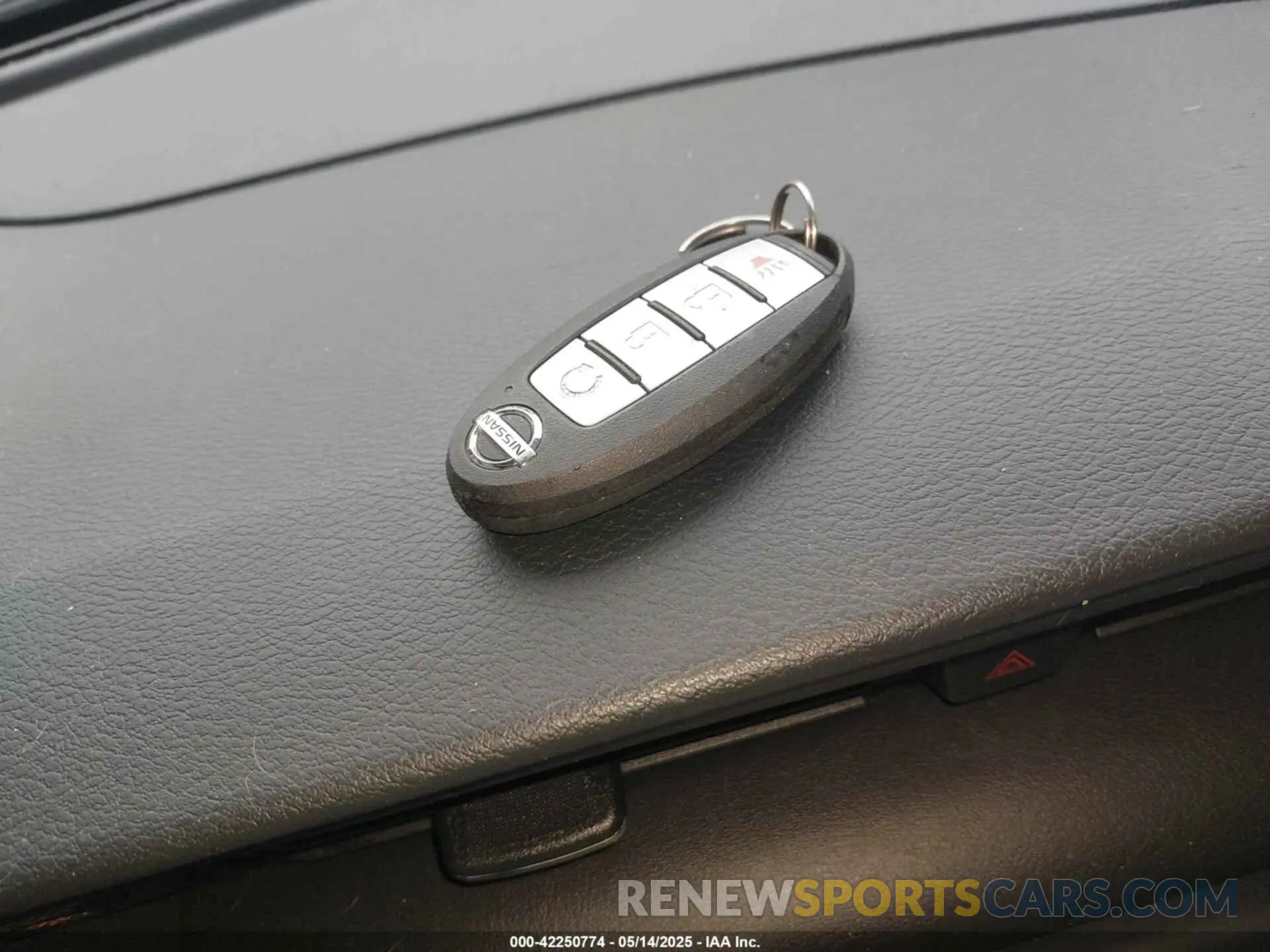 11 fotografías del automóvil dañado 3N1CP5CU7KL548543 NISSAN KICKS 2019