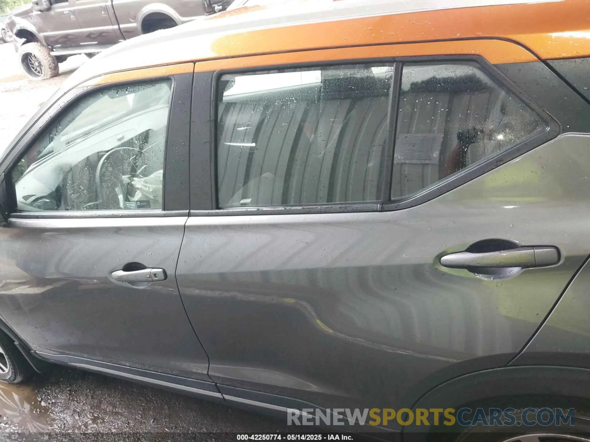 14 fotografías del automóvil dañado 3N1CP5CU7KL548543 NISSAN KICKS 2019