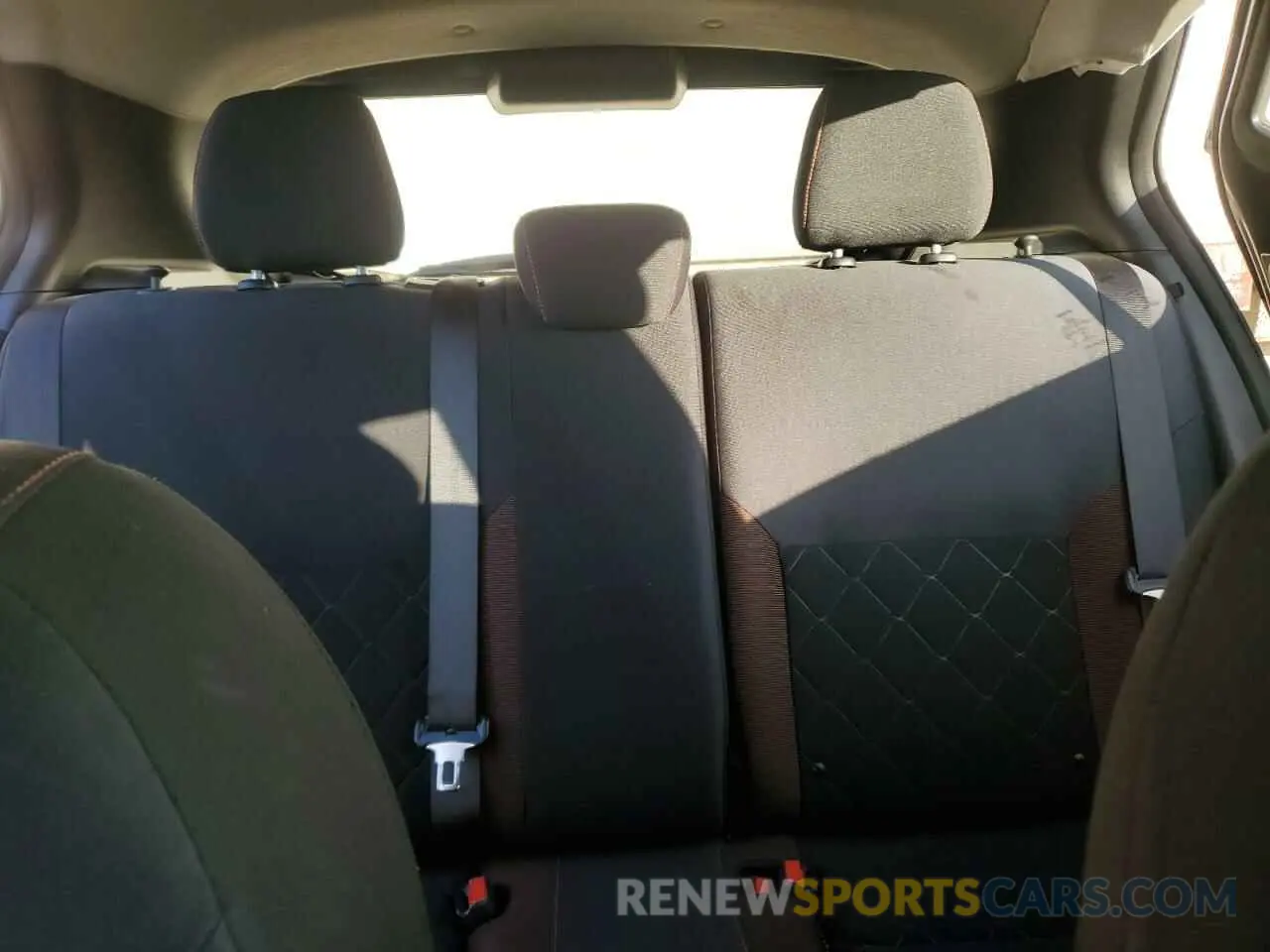 10 fotografías del automóvil dañado 3N1CP5CU8KL526048 NISSAN KICKS 2019