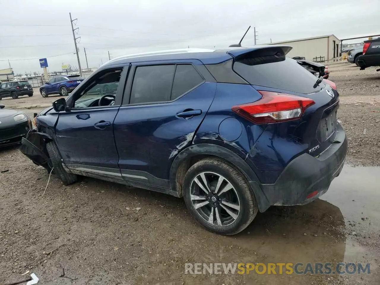 2 fotografías del automóvil dañado 3N1CP5CU8KL532707 NISSAN KICKS 2019