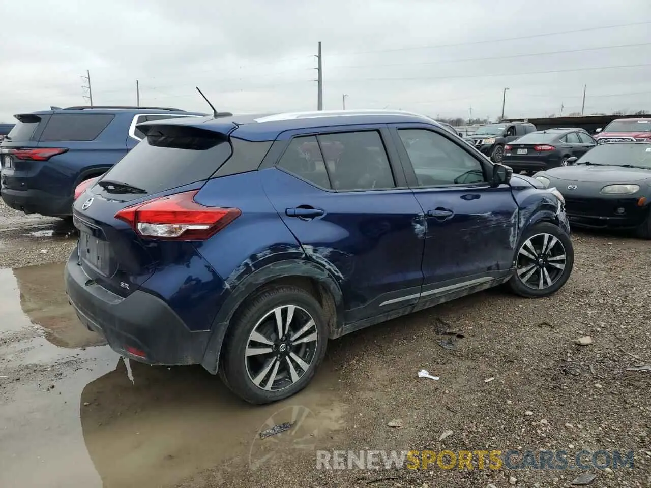3 fotografías del automóvil dañado 3N1CP5CU8KL532707 NISSAN KICKS 2019