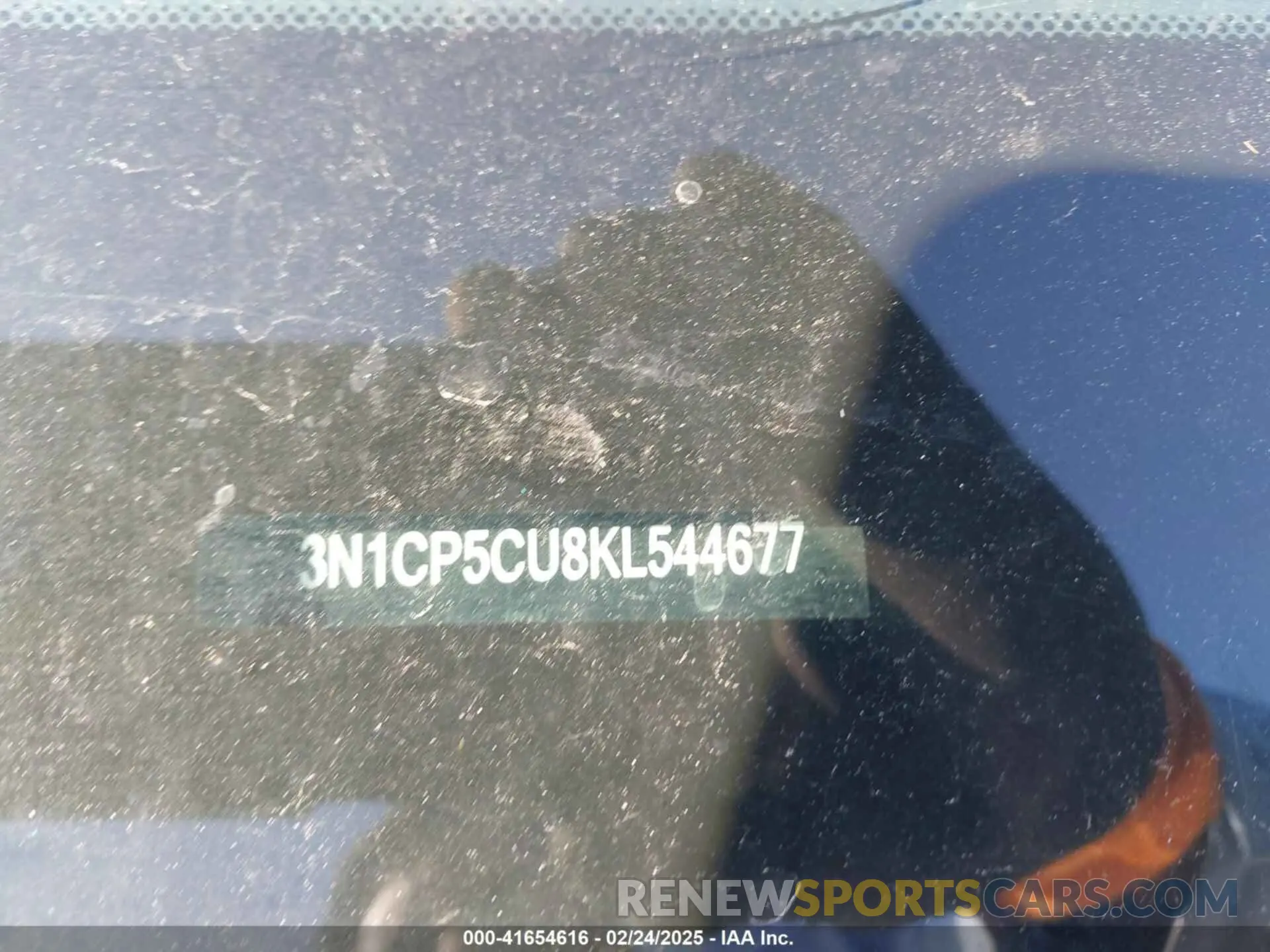 9 fotografías del automóvil dañado 3N1CP5CU8KL544677 NISSAN KICKS 2019