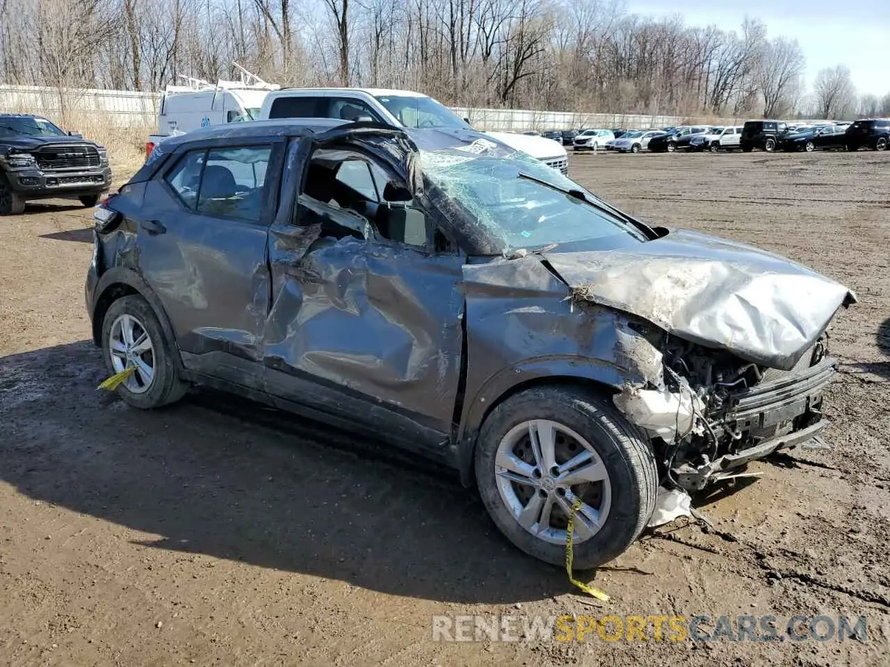 4 fotografías del automóvil dañado 3N1CP5CU8KL557901 NISSAN KICKS 2019