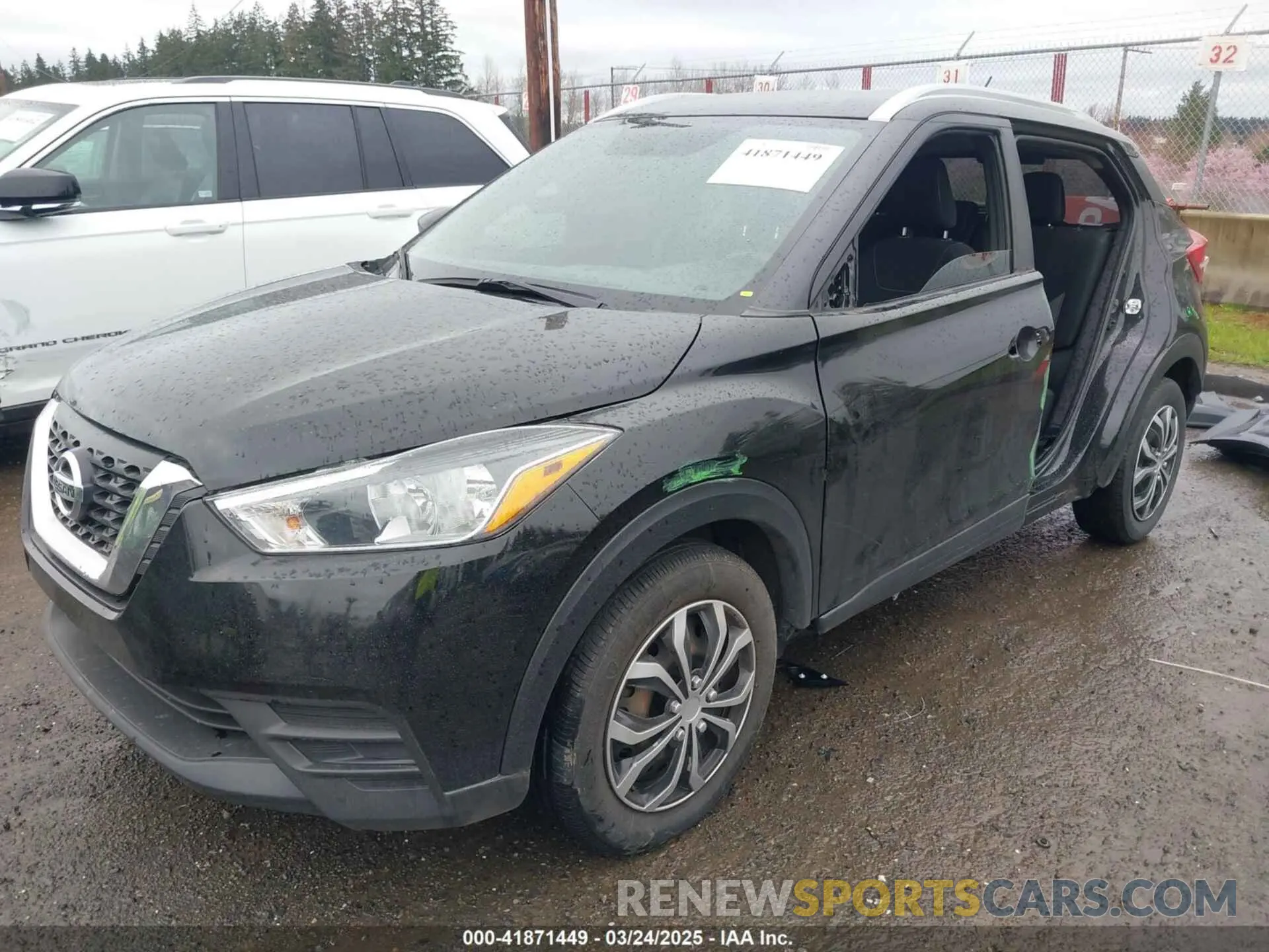 2 fotografías del automóvil dañado 3N1CP5CU8KL566131 NISSAN KICKS 2019