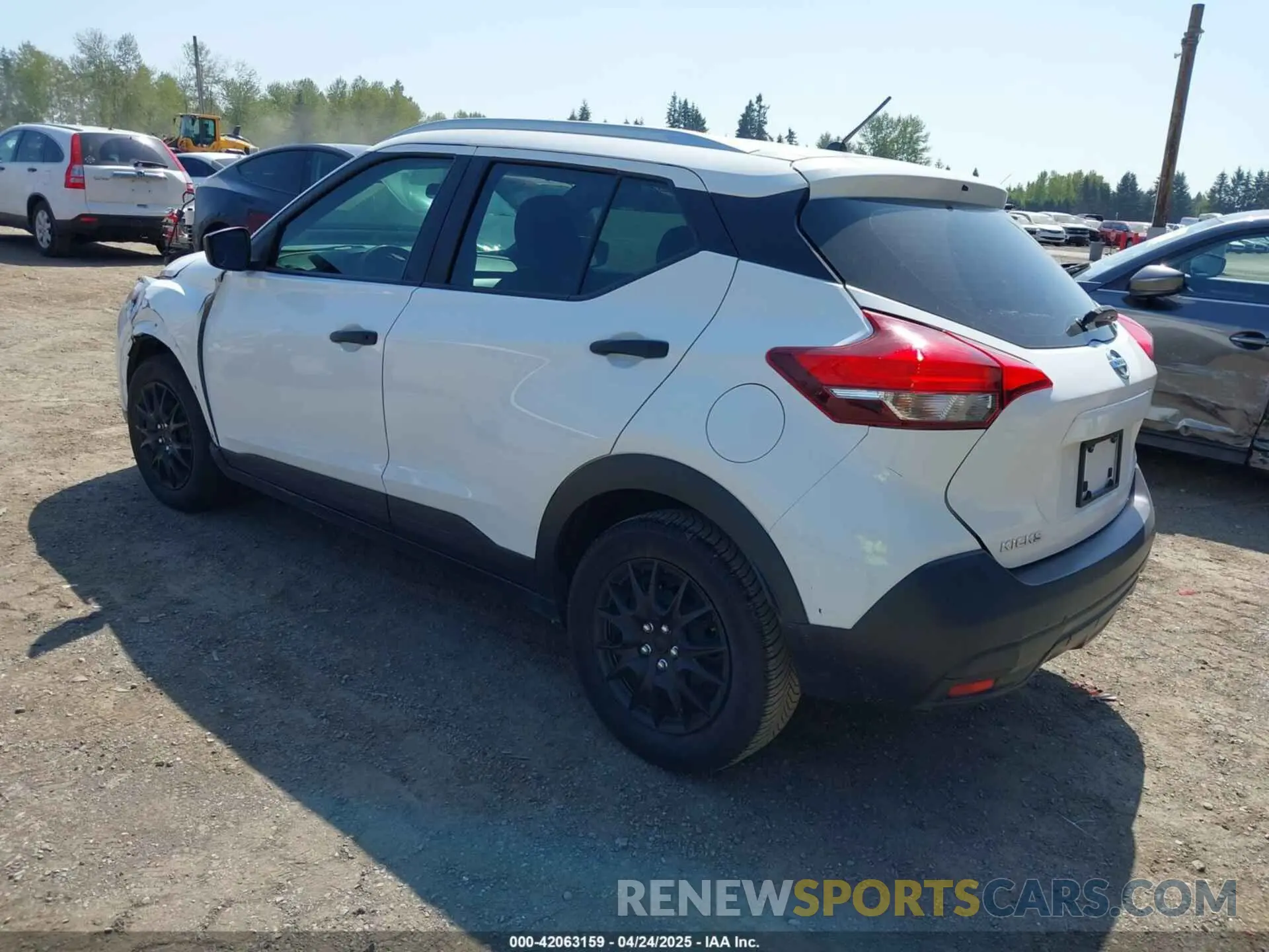 3 fotografías del automóvil dañado 3N1CP5CU9KL480214 NISSAN KICKS 2019