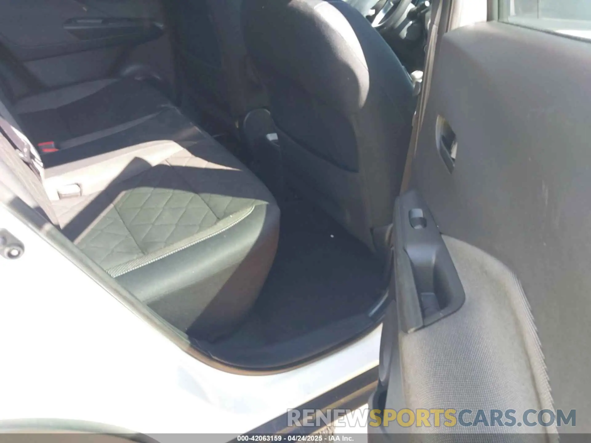 8 fotografías del automóvil dañado 3N1CP5CU9KL480214 NISSAN KICKS 2019